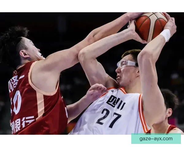 CBA联赛最新战报：卫冕冠军激战逆转赛场精彩瞬间回顾